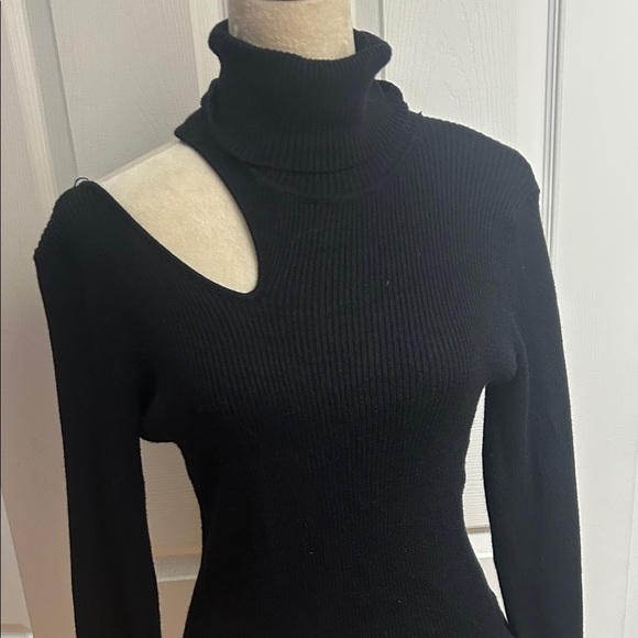 ASTR The Label Black Sweater - Picture 5 of 5
